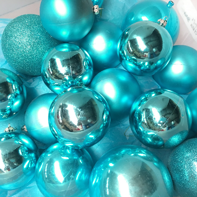 BAUBLE, Aqua Blue (Box Lot)